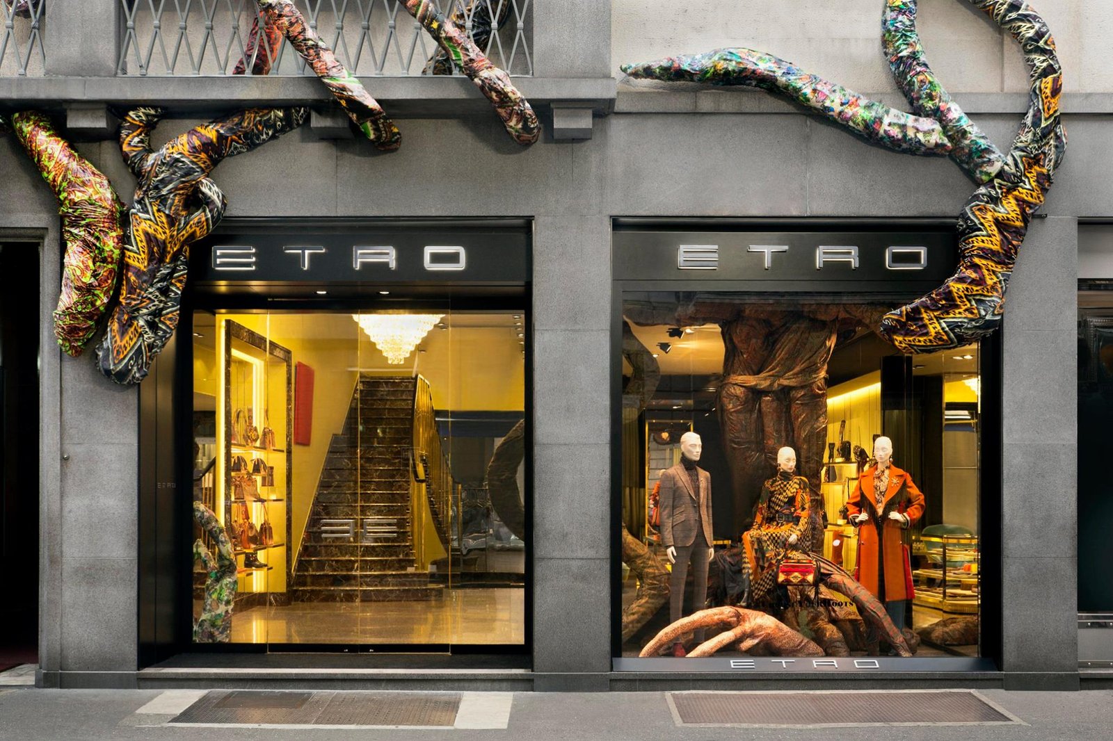 vetrina visual merchandising Etro